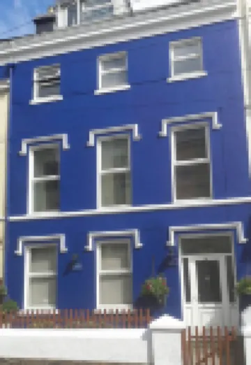 Bed and Blueberry Two Bed Suite for 2,3, 4 People Own Facilities