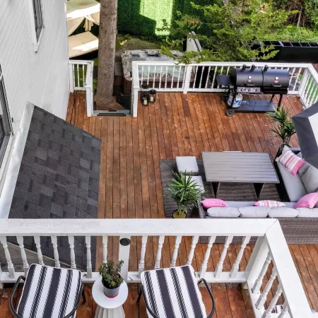 Hot Tub + Walk to Lakeside Dining: Meredith Home!