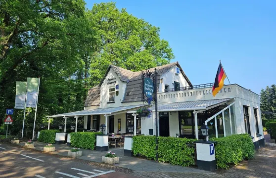 德阿森瑟赫伯格酒店