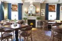 Royal Ship Hotels in Dolgellau