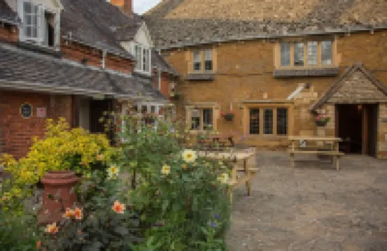 College Arms Отели в г. 