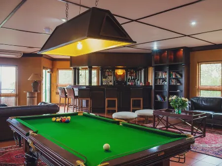 Cussonia Country Home