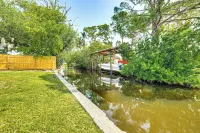 < 2 Mi to Beach & Marina: Bright Ruskin Retreat! - 3-Star
