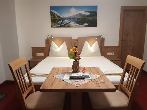 Flo's Rooms & Breakfast Hotels in Kleinarl