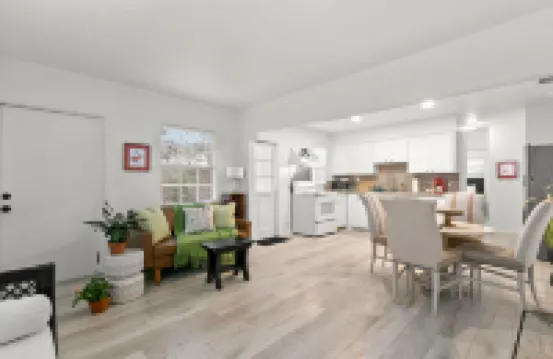 New! Bayside Escape - Cozy Hideaway Near Bayshore Beautiful