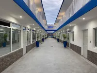 Blue Inn Hotel & Suites - Kitchen