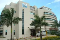 SanTomas Suites - parking