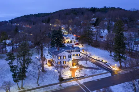 Swift House Inn Отели в г. Риптон