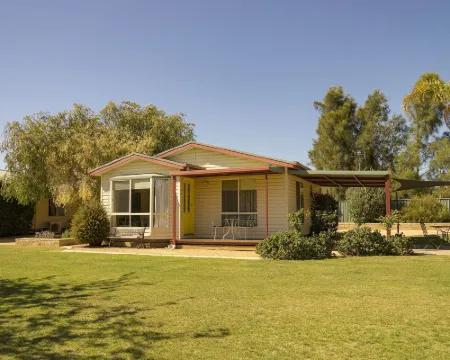 Tokemata Retreat Hotels in Cobram