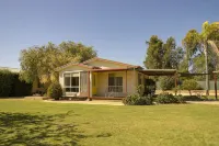 Tokemata Retreat Hotels in Cobram
