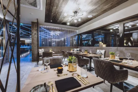 Glemm by Avenida Superior Hotel & Residences Отели в г. Hinterglemm