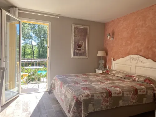 Les Sables d'Ocre & Spa Hotels in Goult