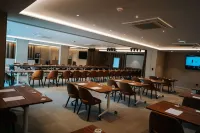 Best Western Plus le Fairway Hotel  Spa Golf DArras Hotels in Anzin-Saint-Aubin