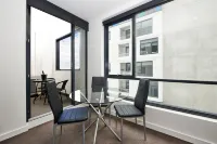 Melbourne Knox Central Apartment Hotel Official - 수영장