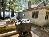 DOCKSIDE RETREAT LIMIT 14 home Hotels in Sebago