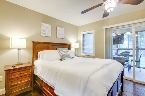 Gilford Townhome w/ Lakefront Beach & Pool Access! - 3 estrellas