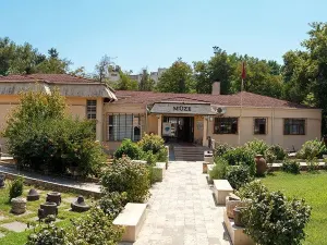 White Star Hotel
