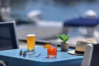 The Abbey Resort - bar