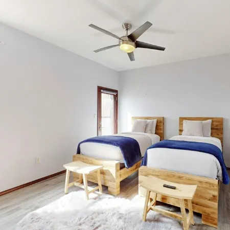 Visiting ABQ for a Conf? Home Centrally Located Get Anywhere in the City in 20m.
