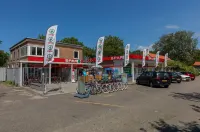 Holiday Home in Dishoek Near Beach & Dunes Hotels in Koudekerke