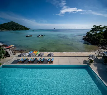 Centara Villas Phi Phi Island Отели рядом с достопримечательностью «Пхи-Пхи-Дон»