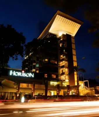 Horison Ultima Makassar Hotels in Baru