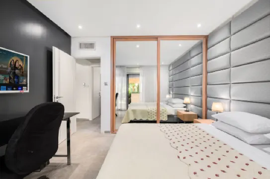 Royal Park Resort Apartment 113