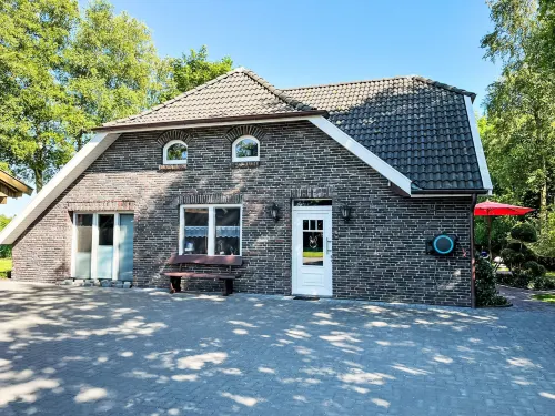 Ferienhuus up Hütten