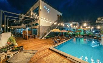 Gyeongju Majung Pool Villa