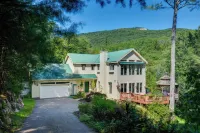 Charming Thornton Escape w/ Sauna + Gazebo! - Wi-Fi