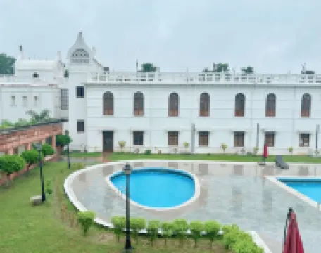 佛陀傳承度假村