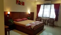 Hotel Diafan Wonogiri Hotel dekat Alun Alun Giri Krida Bakti