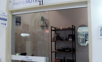Metro Hotel