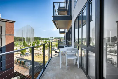 Placemakr Huntsville - MidCity District