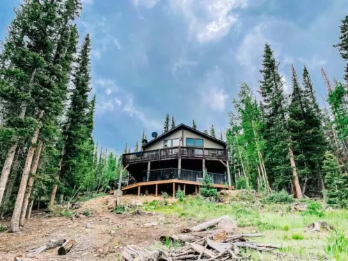 Beautiful mountain home with BREATHTAKING views!