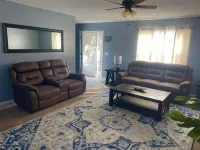 Nice 3 BDR 2 Bth house+Garage+Fenced backyard