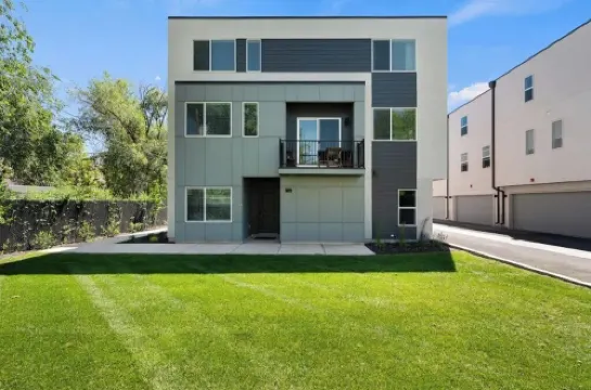 New Townhome | Downtown SLC | 2 Car Garage