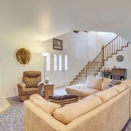 Charming Elko Home w/ Pool Table!