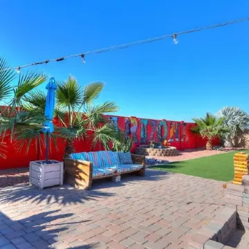 Swim up Oasis, Hot Tub, Game Room, 100” TV