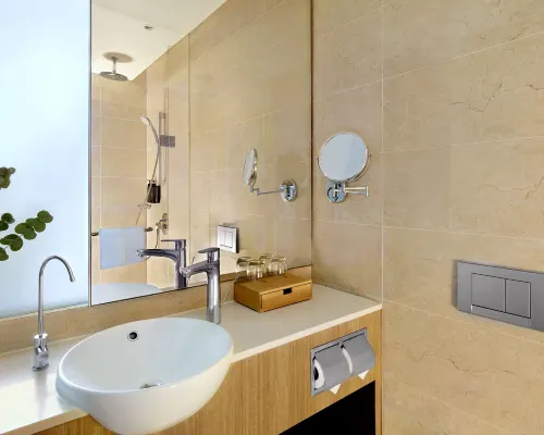 Momentus Hotel Alexandra Rooms Photos