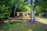 the Sandy Sunset Cabin at Sauble Beach