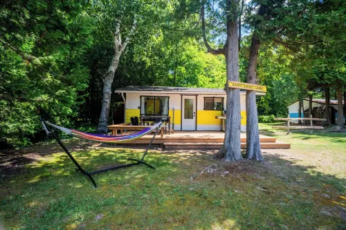 the Sandy Sunset Cabin at Sauble Beach