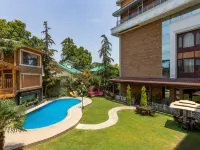 Radisson Srinagar Hotels in Srinagar