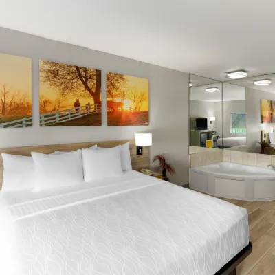 Days Inn & Suites by Wyndham Sam Houston Tollway Отели рядом с достопримечательностью «Виллоубрук»