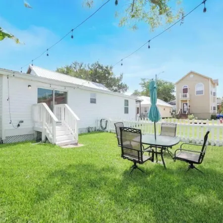 Remodeled Historic Home. Walk to DT. Office space.
