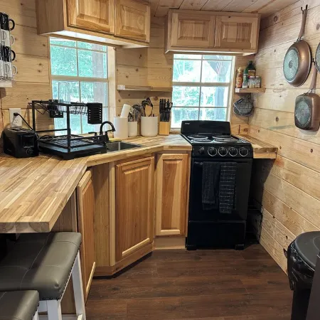 Cozy Tiny Cabin Near Leech Lake complete with Firepit + Trails