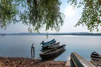 StayVista at Wings on Water - Riverview Villa with Pool Hotels in Chopdem