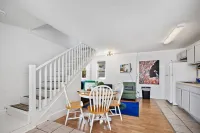 Cozy Patio Oasis and Modern Comforts - Charming Historic Retreat