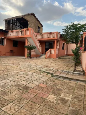Charming Villa at Eva Garden - Havre de Paix 10 min from Yaoundé Airport