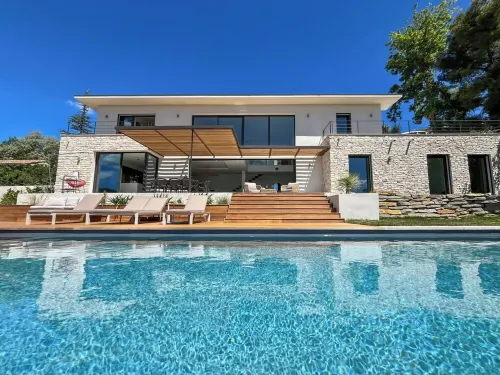 Prestigious city with view